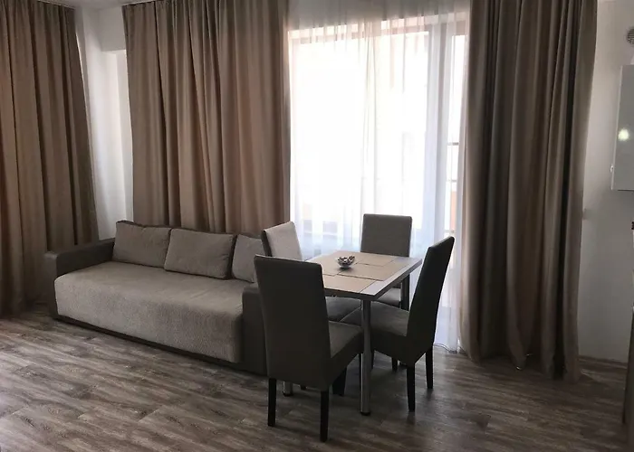 Summerland Apartment