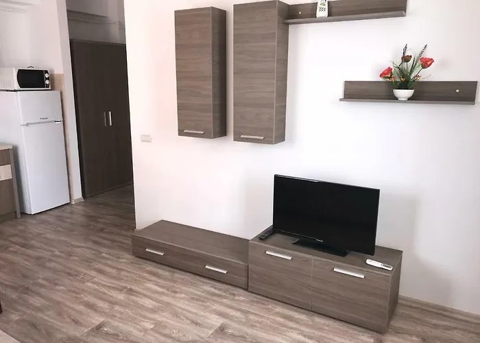 Summerland Apartment